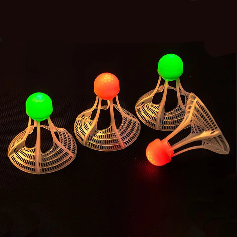 كرة الريشة المتوهجة المقاومة ل - مراجعة Badminton Nylon Shuttlecock وسعره