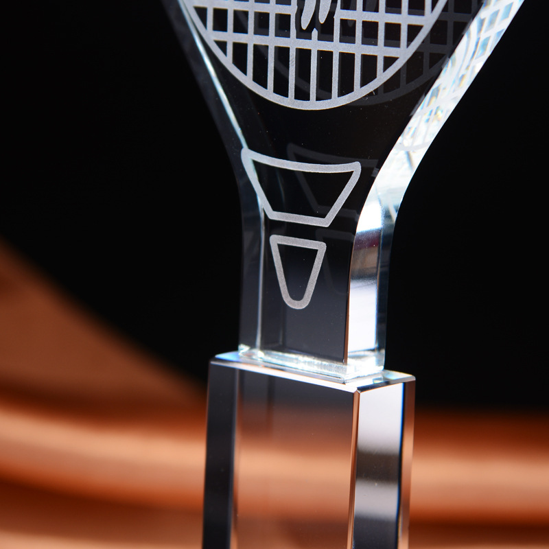 تخصيص كأس كريستال الريشة تنس ا - مراجعة Badminton Logo وسعره