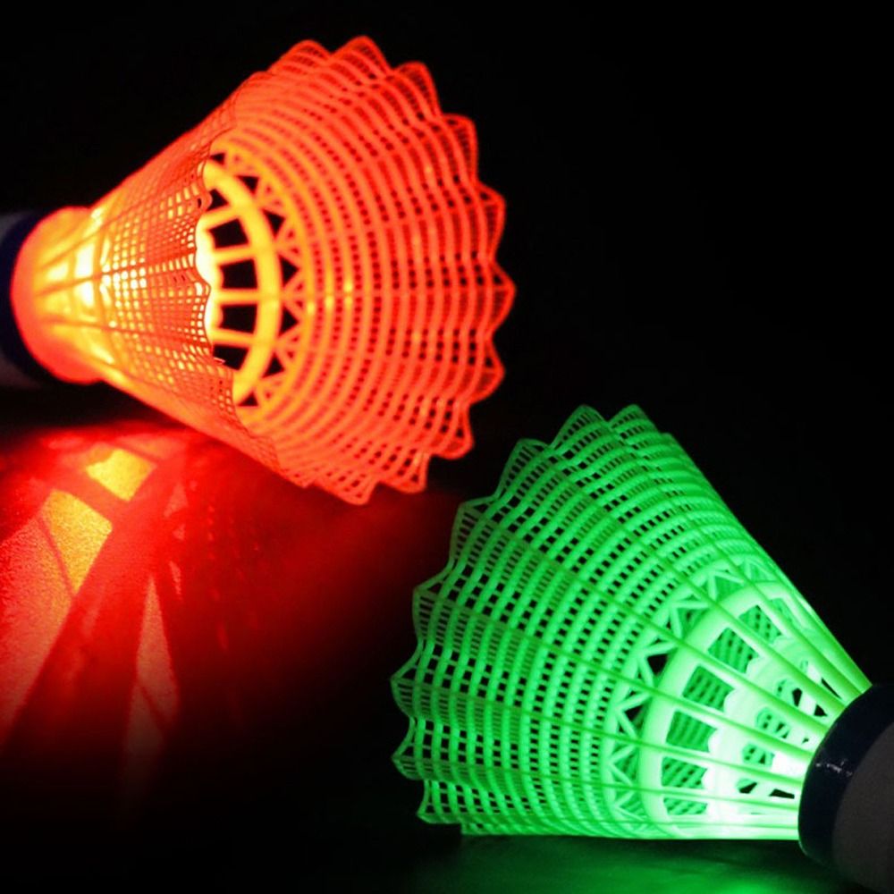 كرات بادمنتون مضيئة بتقنية LED - مراجعة Badminton Nylon Shuttlecock وسعره